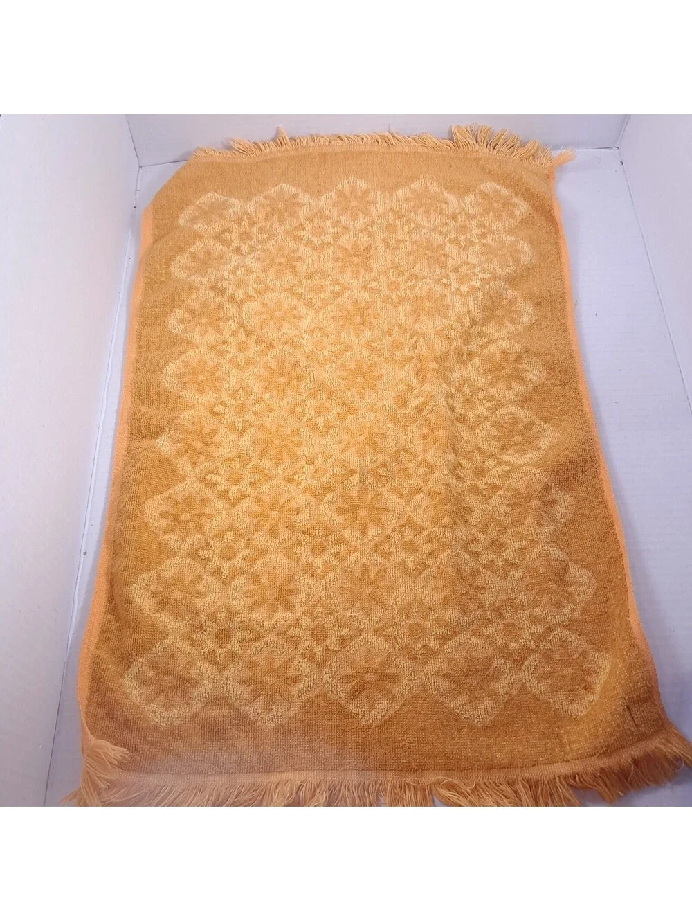 Vintage hand Towel set 2 harvest yellow Gold Martex West Point Pepperell Fairfax